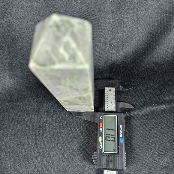 Green & Purple Jade Tower - Picture 8 of 10